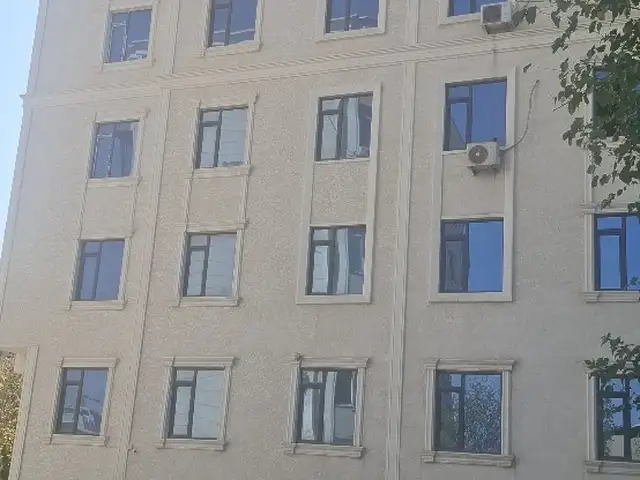 2-комн. квартира, Цокольный этаж, 70 м², 18мкр, Хуҷанд