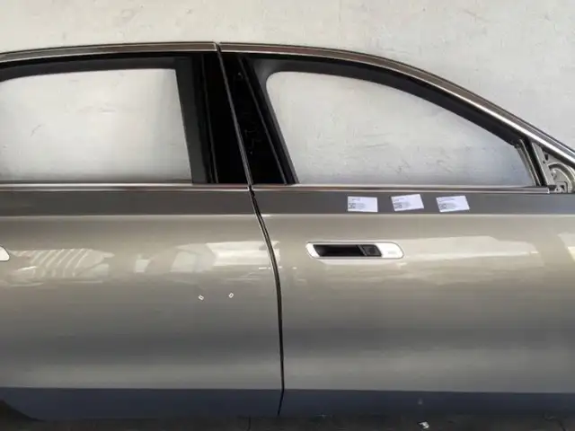 Двери bmw-7 g70 2024 на заказ, Худжанд