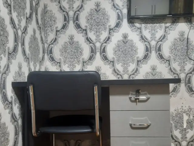 Стол со стулом, Душанбе