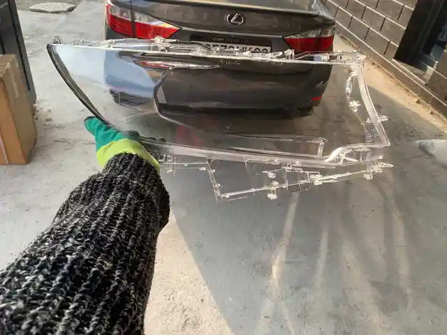 Стекло фар от Toyota Land Cruiser Prado 2018-2022, Худжанд
