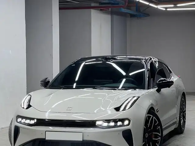 Zeekr 001
