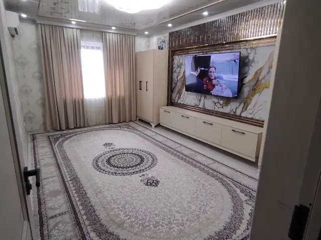 2-комн. квартира, 4 этаж, 74 м², 2 мкр, Турсунзода