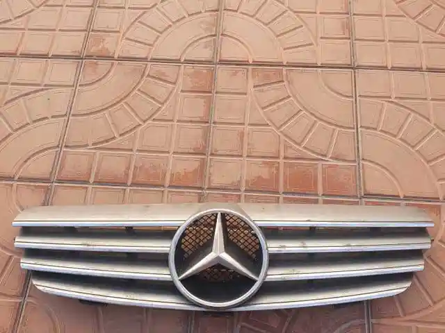 Облицовка от Mersedes-Benz W209 CLK, Худжанд
