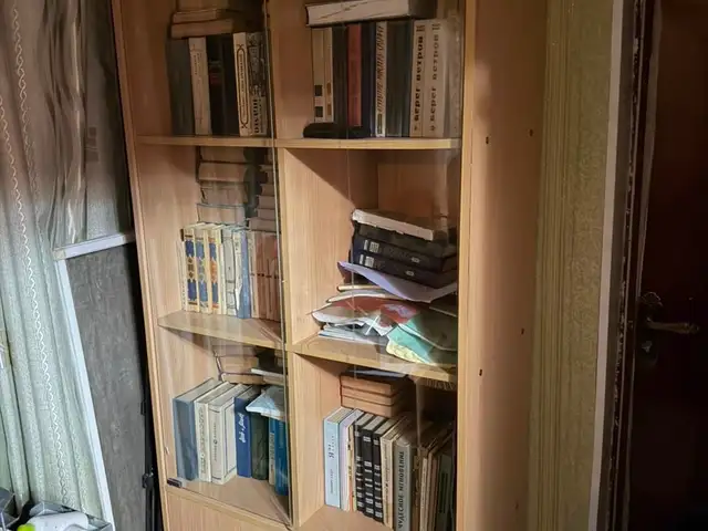 Шкаф для книг, Душанбе