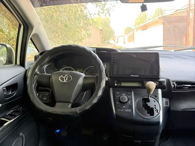 Toyota Wish, 2011, Душанбе - 5