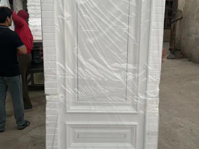 Дверь, Душанбе