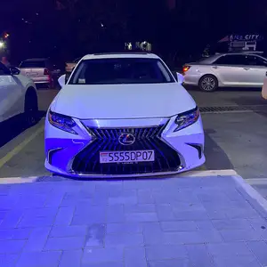 Lexus ES series