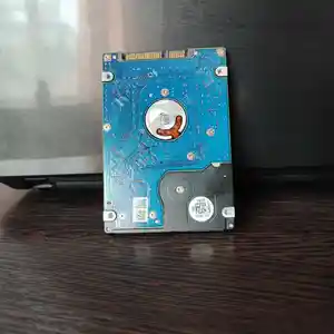 Жесткий диск 320 Gb Hitachi HTS543232A7A384 на запчасти, Худжанд