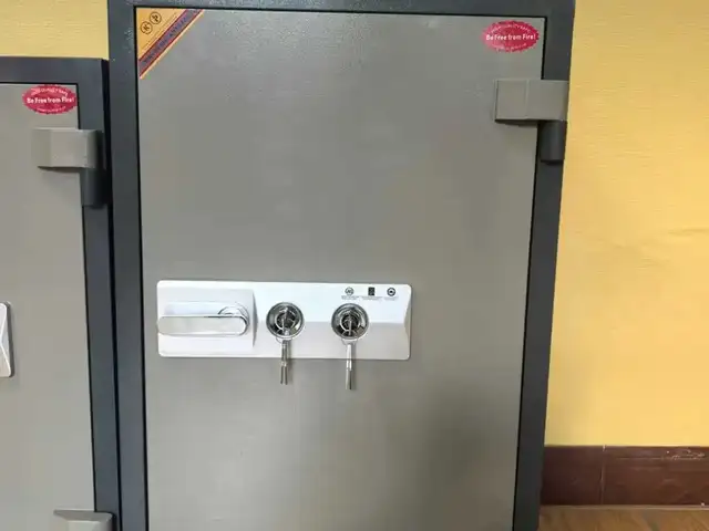 Сейф, Душанбе