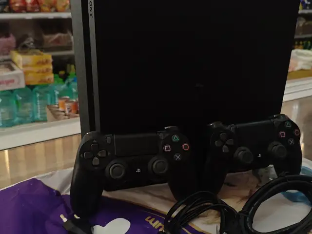 Игровая приставка Sony playstation 4 slim 7.95, Душанбе