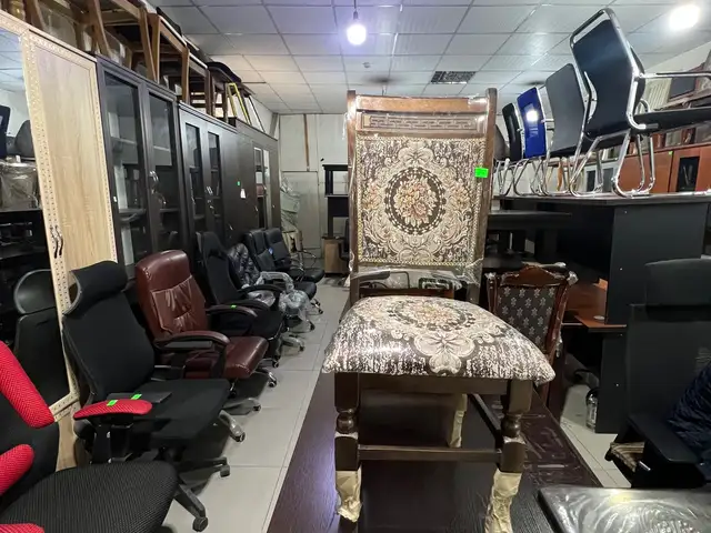 Стул, Душанбе