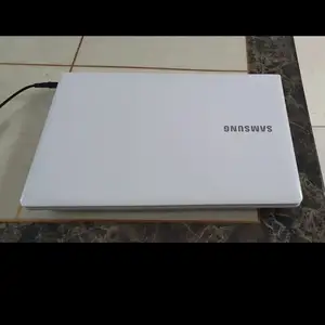 Ноутбук Samsung, Худжанд