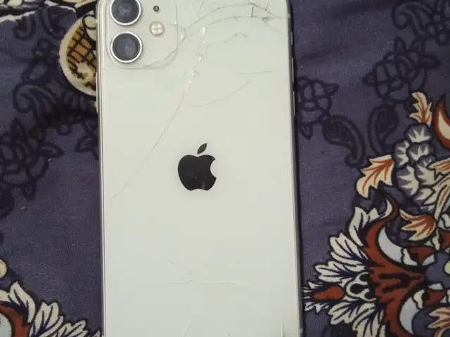 Apple iPhone 11, 128 gb, Black, Турсунзаде
