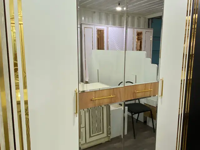 Шкаф, Исфара