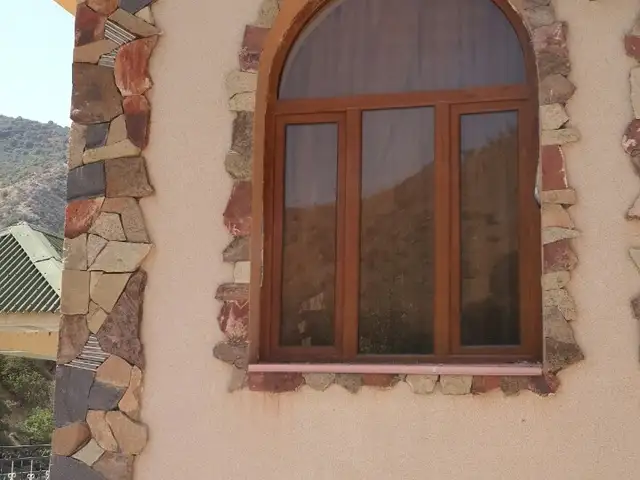Дикий камень, Душанбе