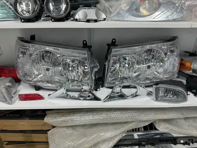 Передние фары depo на Toyota Land Cruiser Fj105, Душанбе