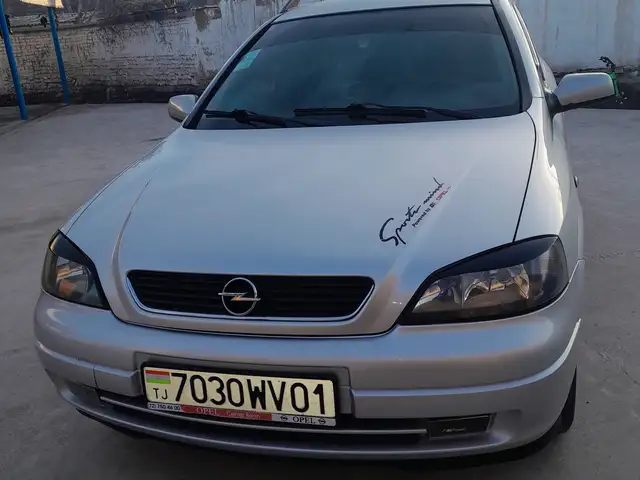 Opel Astra J