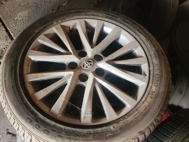 Диски и шины R17 на Toyota Camry 5, Худжанд