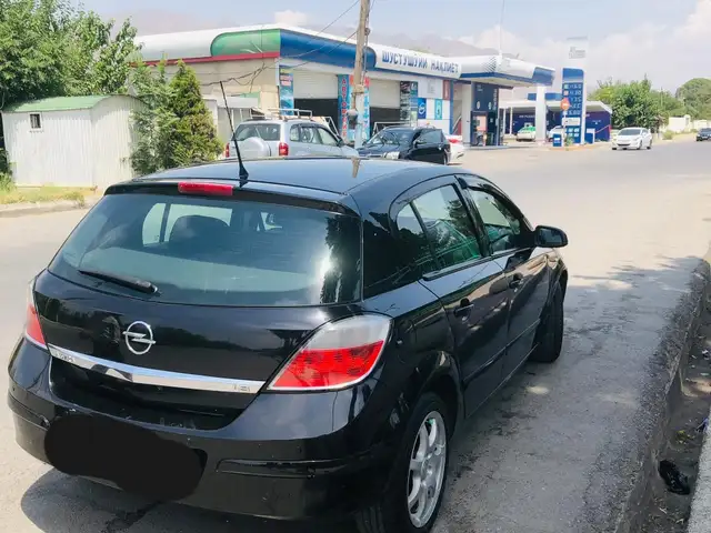 Opel Astra H