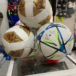 Футбольный мяч, Душанбе