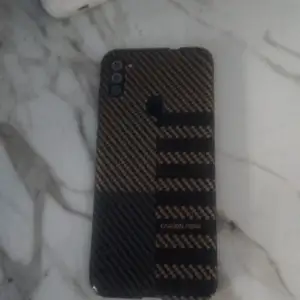 Samsung Galaxy A 11, Ваҳдат