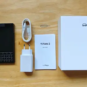 Смартфон с клавиатурой Unihertz Titan 2, Душанбе
