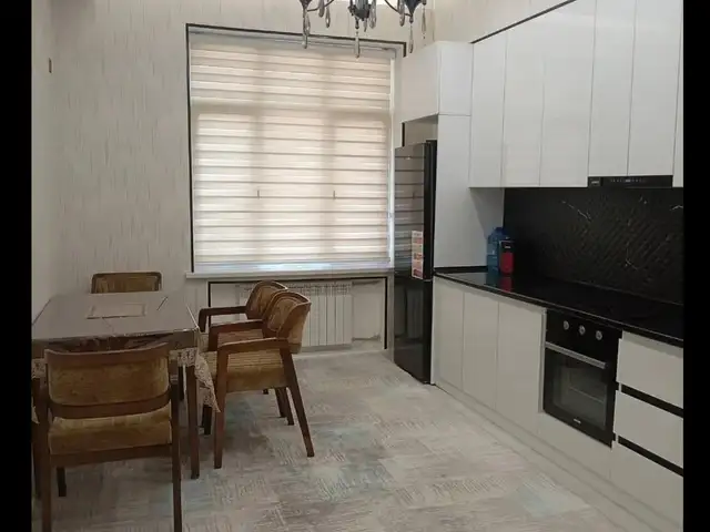 3-комн. квартира, 1 этаж, 97м², Шохмансур Садбарг, Душанбе