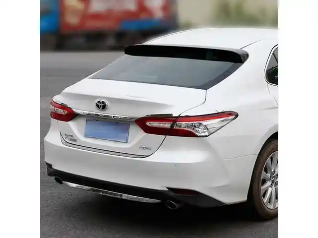 Спойлер на заднее стекло Toyota Camry 6, Душанбе