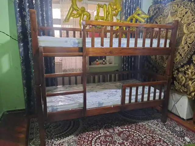 Двухъярусная кровать, Душанбе