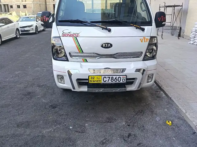 Бортовой автомобиль Kia Bongo, 2017, Душанбе
