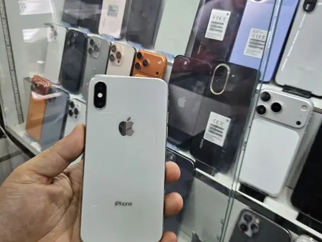 Apple iPhone X, 64 gb, Silver, Бохтар (Курган-Тюбе)
