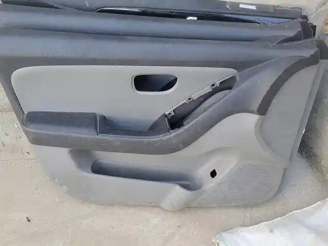 Обшивка двери от Hyundai Avante, Хуҷанд