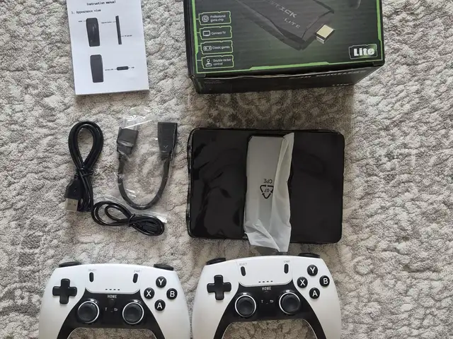Ретро игровая приставка с двумя беспроводными геймпадами Game box, Душанбе