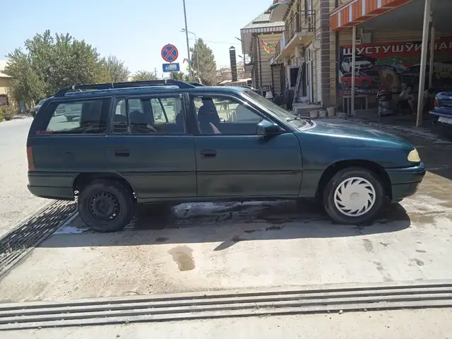 Opel Astra F