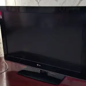 Телевизор LG 32, Худжанд