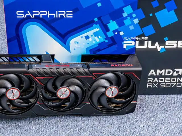 Видеокарта RX 9070XT Sapphire Pulse, Душанбе