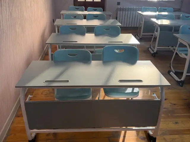 Школьная парта, Душанбе