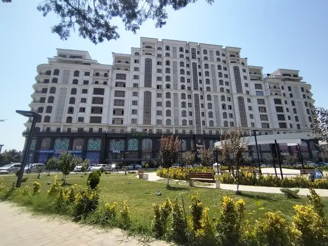 3-комн. квартира, 2 этаж, 113 м², Рахмона Набиева, Худжанд