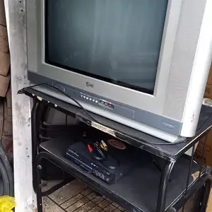 Телевизор с подставкой, Душанбе