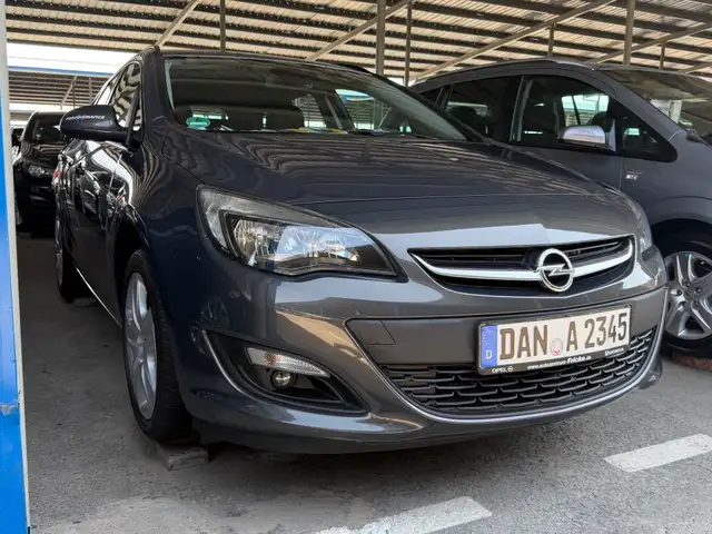 Opel Astra J