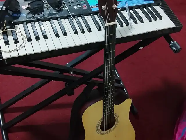 Акустическая гитара, Душанбе