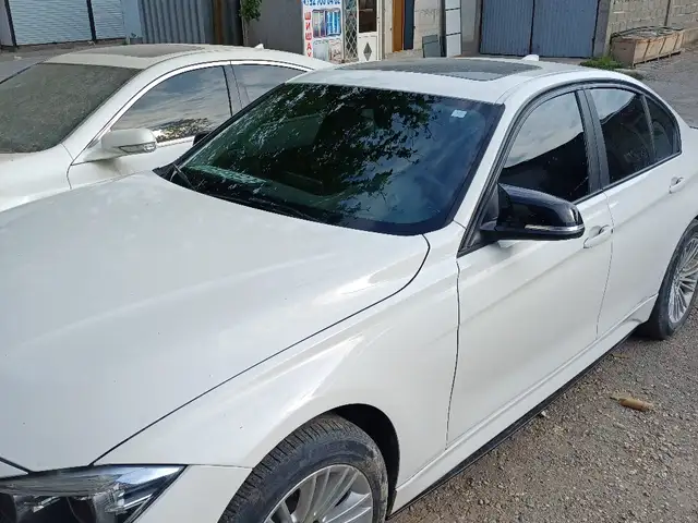 Лобовое стекло BMW F30, Худжанд