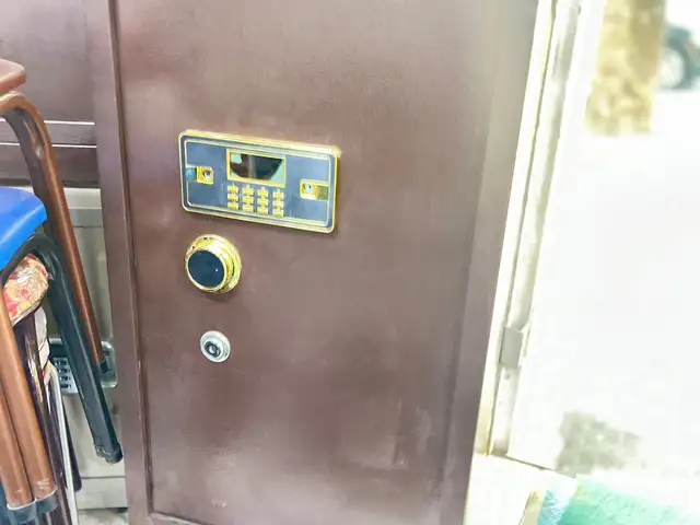 Сейф, Душанбе