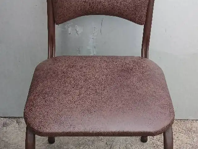 Стул, Душанбе