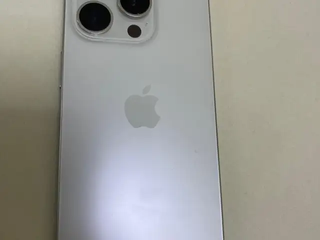 Apple iPhone 15 Pro, 128 gb, White Titanium, Душанбе