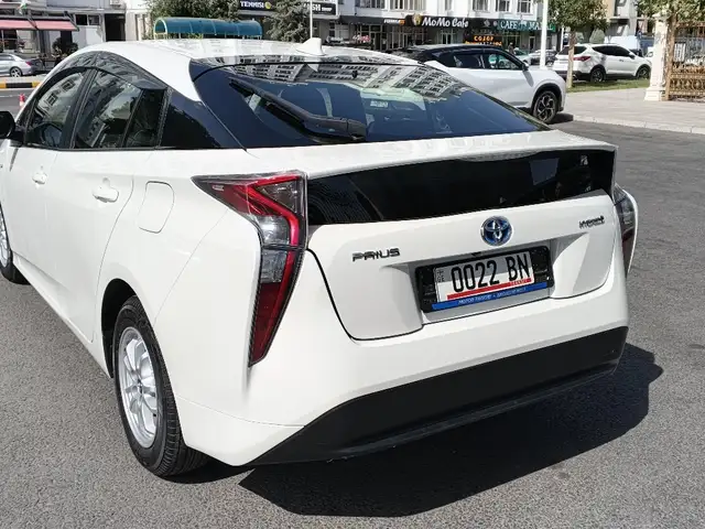 Toyota Prius, 2017, Душанбе - 15