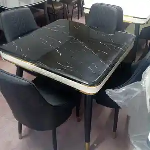 Стол и стулья, Душанбе