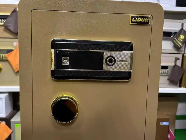 Сейф 45ldnot, Душанбе
