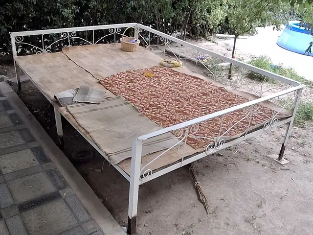 Топчан железный, Бустон (Чкаловск)
