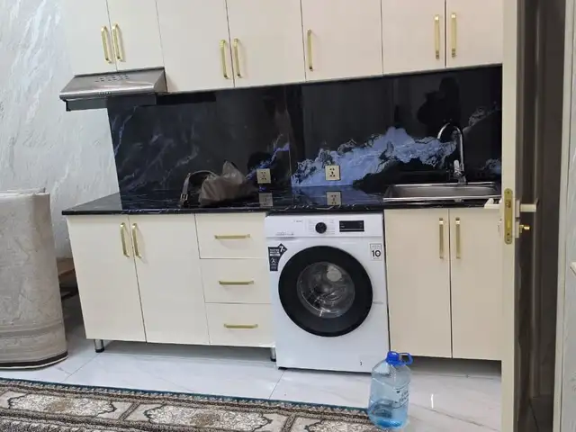 2-комн. квартира, 3 этаж, 80м², Карамова, Душанбе